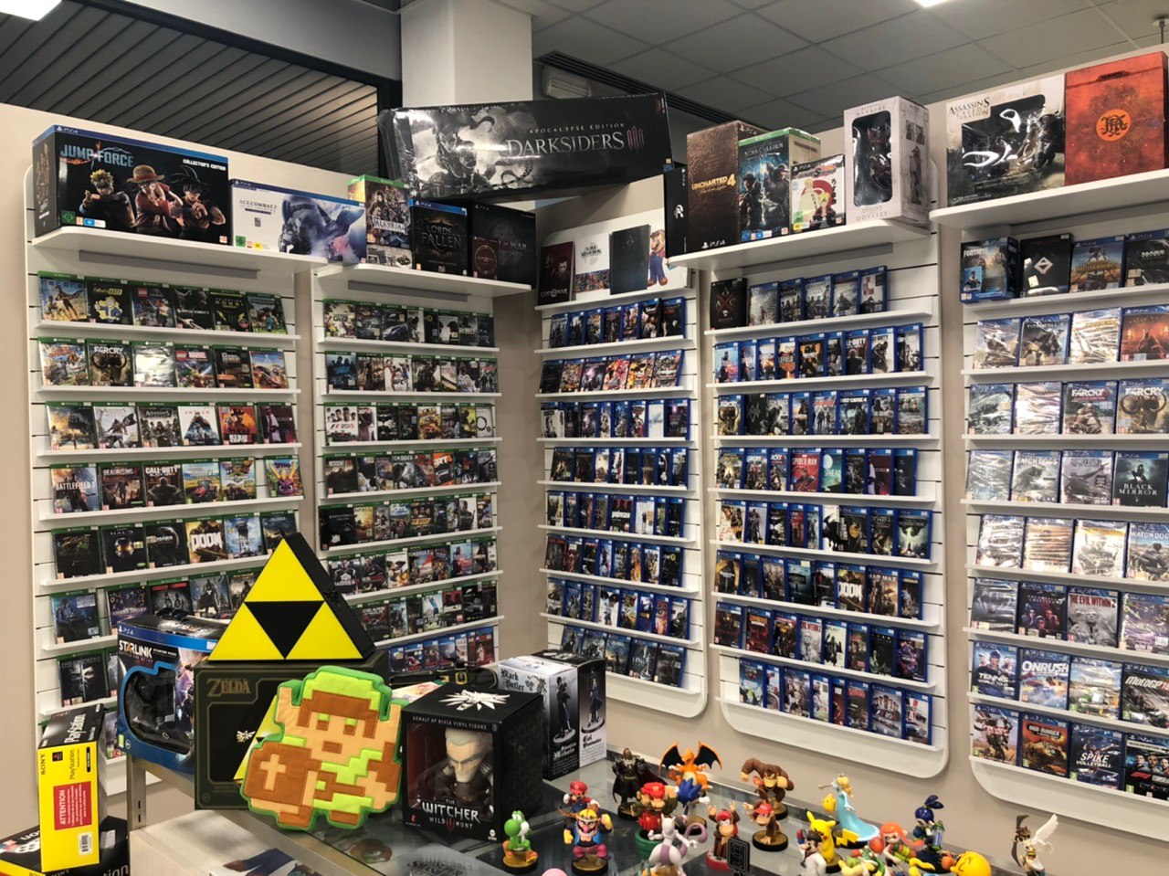 Reparto videogiochi e collezionabili Play Store